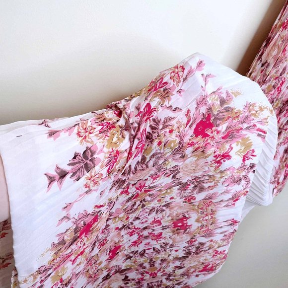 ⚡️SOLD⚡️ shein floral criss-cross accordion summer maxi dress - size small - Picture 4 of 9